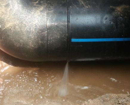 华宁楼顶渗水维修公司为大家分享下华宁卫生间漏水维修修补技术!